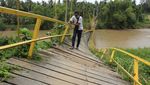 Jembatan Gantung Penghubung Antar Desa di Aceh Putus