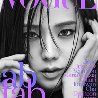 Jisoo BLACKPINK kembali menjalani pemotretan dengan Vogue Korea. Kali ini, visual grup BLACKPINK itu menghiasi tiga sampul berbeda untuk edisi April 2022. Foto: dok. Vogue Korea