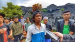 Mayat Bayi Ditemukan di Tumpukan Sampah Sungai Citarum Lama