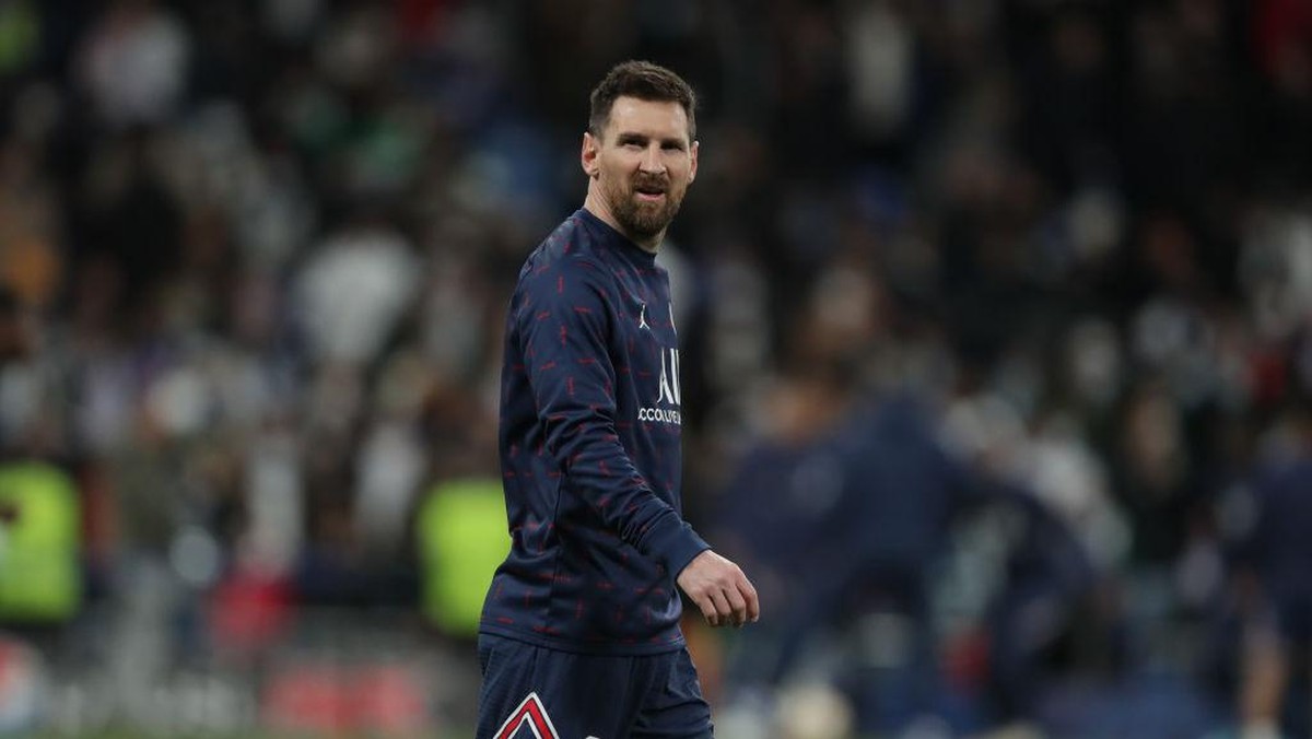 Ronaldinho menyebut Lionel Messi masih butuh waktu adaptasi di Paris Saint-Germain (Foto: Getty Images/Gonzalo Arroyo Moreno)
