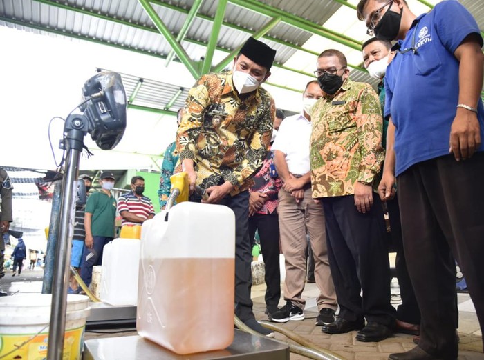 operasi minyak goreng sidoarjo