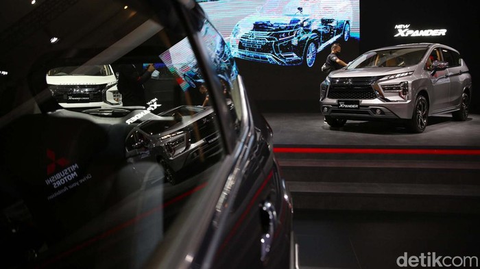 Pameran Jakarta Autoweek 2022 tengah digelar di JCC, Jakarta, Selasa (15/3/2022). Mitsubishi ikut meramaikan ajang tersebut.