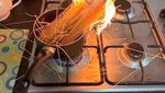 10 Momen Kocak saat Masak Pasta Ini Bikin Ngakak