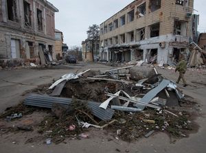 Kota Okhtyrka Rusak Parah Dihantam Serangan Udara Rusia