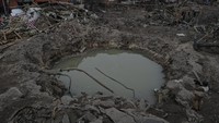 Selain menghancurkan pembangkit listrik termal serta stasiun kereta, serangan udara imbas perang Rusia-Ukraina juga turut menghancurkan sejumlah bangunan di kota Okhtyrka, wilayah Sumy, Ukraina.