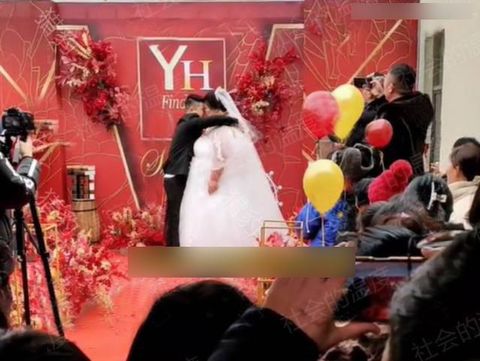 Pengantin di China Viral