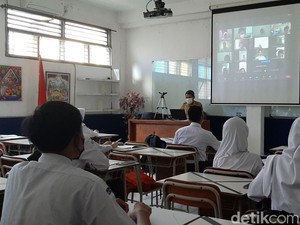 Update PTM di PPKM Level 2-4: Aturan Terbaru dan Sinyal Dibuka 100% dari Wagub DKI