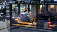 McDonalds sendiri memutuskan untuk menyetop operasinya di Rusia karena mengikuti seruan terkait sanksi kepada Moskow pascaserangan ke Ukraina. Langkah ini diharapkan mampu melumpuhkan kekuatan ekonomi Rusia yang menjadi pemasukan untuk invasi.