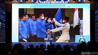 Seperti diketahui, Partai Demokrat menggelar acara di JIExpo Kemayoran, Jakarta, hari ini. Acara itu pun dihadiri oleh sejumlah tokoh penting partai, salah satunya Ketum Partai Demokrat Agus Harimurti Yudhoyono.