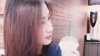 Susyen mengaku mendampingi Indra Kenz sebagai kekasih saat pria ini belum memiliki apa-apa. Bahkan Susyen menjadi kekasih Indra ketika pria ini masih menjadi pengamen hingga ikut ajang pencarian bakat.  Foto: Instagram @susyenreginaa