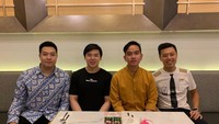 in dengan artis-artis terkenal, Vincent Raditya juga pernah makan bersama tokoh terkenal seperti Nicholas Sean dan Gibran Rakabuming Raka. Foto: Instagram