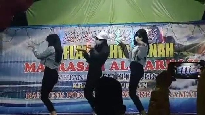 viral gadis joget tiktok di pasuruan