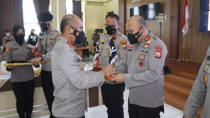 3 Polres di Bengkulu dapat bendera hitam