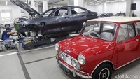 BMW Ultima dapat melakukan perbaikan dan pengecatan untuk 20 kendaraan sekaligus dan beroperasi enam hari seminggu, mulai dari Senin hingga Sabtu.