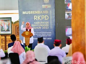 Singgung Setrika Keliling hingga Bank Tutup, Bupati Ipuk: Inovasi Jadi Kunci