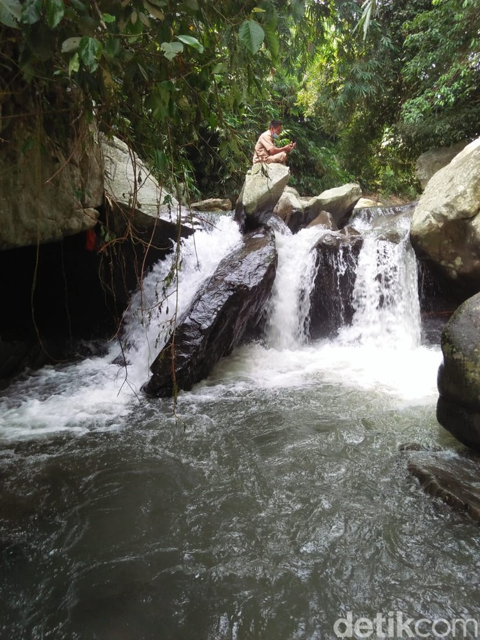 Curug Mahrom dan Leuwi Goong, Potensi Wisata di Purwakarta