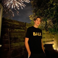 Kerap membagikan foto-fotonya di akun media sosial Instagram, penampilan Eddy selalu banjir pujian netizen. Bahkan beberapa menyebutnya mirip artis Korea, Cha Eun-woo. aaa cakepp bngt masyaallahh, komentar salah seorang netizen. Gue kira eun woo, komentar netizen lain.  @eunwo.o_c versi Indonesia, komentar lainnya. Foto: Instagram