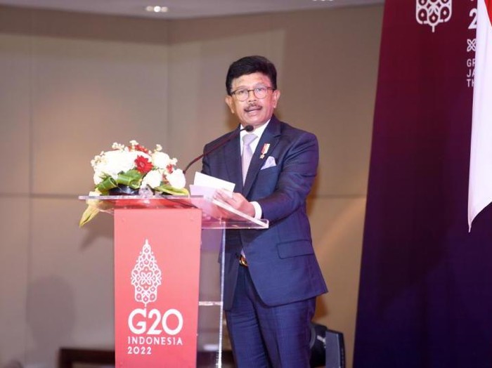 Menteri Komunikasi dan Informatika (Menkominfo) Johnny G Plate mengatakan pertumbuhan ekonomi digital Indonesia terus mengalami perkembangan pesat. Hal ini tercermin pada gross merchandise value di 2021 yang tumbuh sebesar US$ 70 miliar.