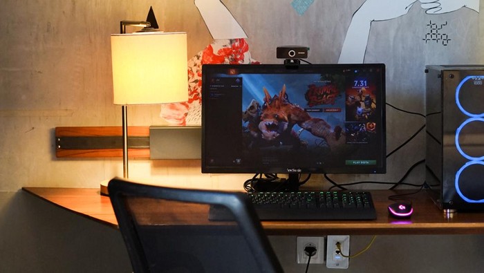 Kamar khusus gamer dari artotel group di Bali.