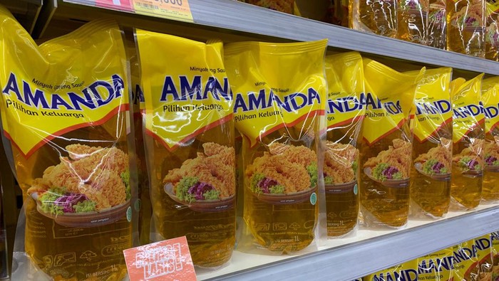 Harga minyak goreng di toko ritel