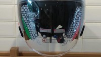 Kendati secara livery berbeda, untuk fitur dan spesifikasi helm ini masih identik dengan varian standar yang dijual untuk kalangan umum. Foto: Dok. RSV Helmet Indonesia