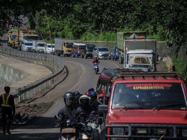 Jalan Nasional Bandung-Cirebon Amblas, Lalin Macet