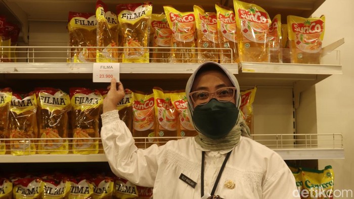 Kadisdagin Kota Bandung Elly Wasliah.