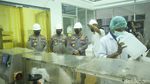 Kapolri Tinjau Produksi Minyak Goreng di Bekasi