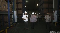 PT Mikie Olie sendiri memproduksi minyak goreng curah dan minyak goreng dalam kemasan.   
