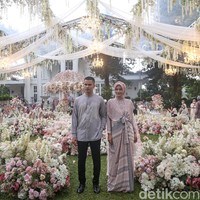 Koleksi pattern series tersedia untuk baju koko dewasa, dress dewasa, tunik dewasa, tunik anak dan koko anak. Foto: Grandyos Zafna/Detikcom