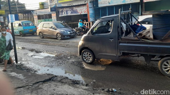 Kondisi Jalan Antang Raya, Makassar.