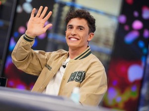 5 Momen Marc Marquez Melokal di Indonesia, Cicip Es Kelapa hingga Gorengan