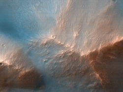 Foto-foto Close Up Planet Mars yang Orang Belum Lihat