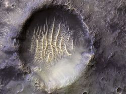 Foto-foto Close Up Planet Mars yang Orang Belum Lihat
