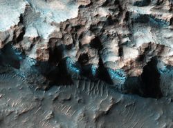 Foto-foto Close Up Planet Mars yang Orang Belum Lihat