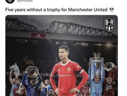 Meme Mengenaskan MU Disingkirkan Atletico dan Puasa Trofi