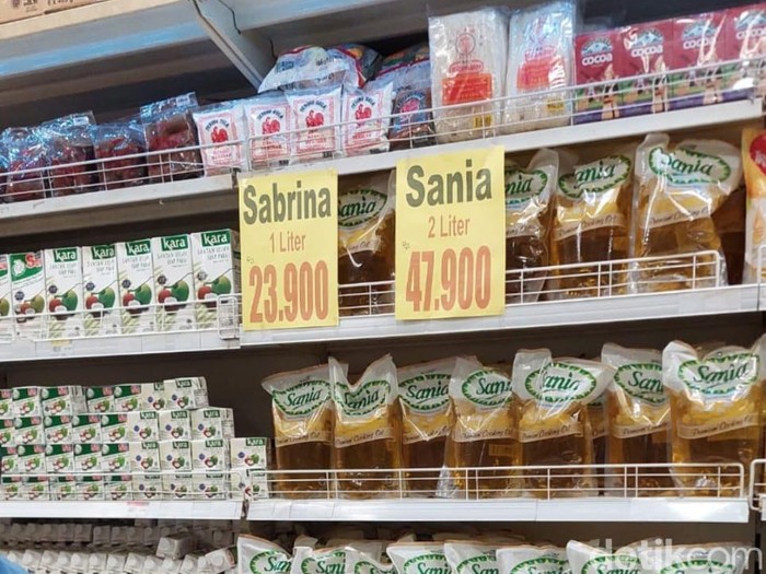 Minyak goreng 2 liter Rp 47.900
