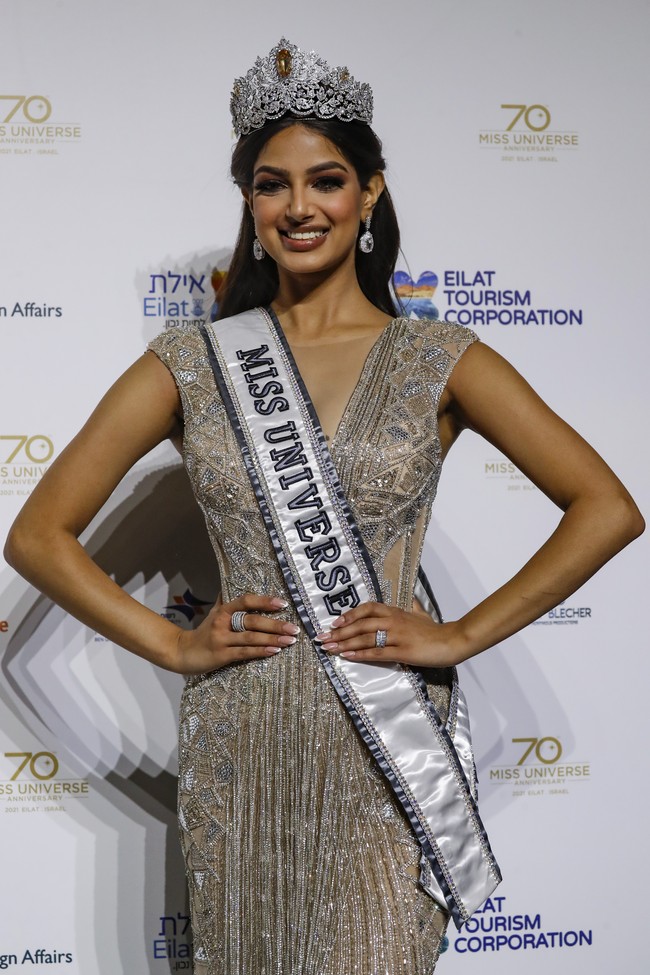 Miss Universe 2021 Harnaaz Sandhu mengaku pernah jadi korban body shaming saat masih remaja karena dinilai terlalu kurus. Foto: Dok. AP