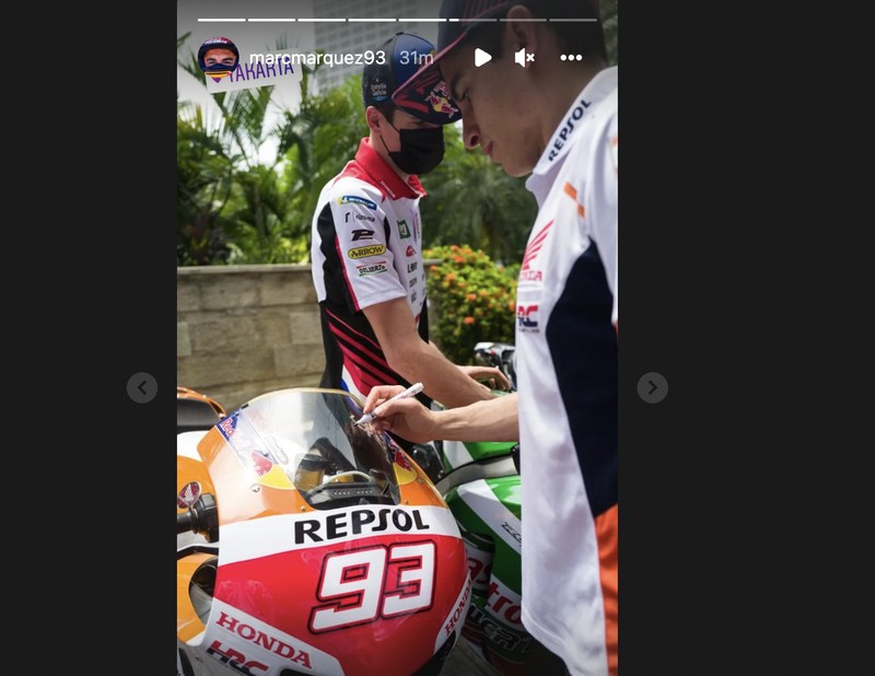 Momen parada pebalap motogp