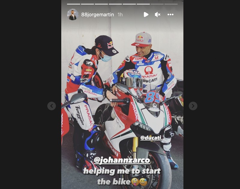 Momen parada pebalap motogp