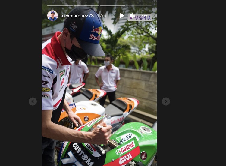 Momen parada pebalap motogp