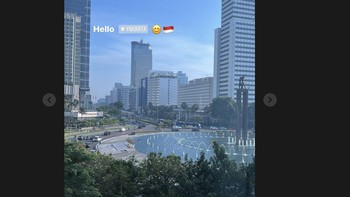 Sementara Alex Rins di pagi ini memajang foto pemandangan Bundaran HI. Foto: Instagram