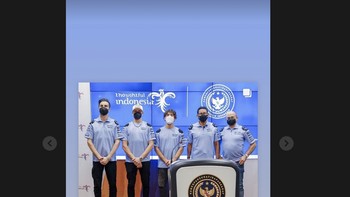 Adapun Ena Bastianini memilih menampilkan momen saat mendatangi kantor Menteri Sandiaga Uno. Foto: Instagram