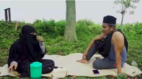 Mengubah citra tak lagi kaya, Nodiewakgenk jsutru dituduh pura-pura miskin demi menghindar dari proses hukum seperti Doni Salmanan dan Indra Kenz. Kini, akun Instagram Nodiewakgenk lenyap dan dia hanya aktif di YouTube. Foto: dok. Channel YouTube Nodiewakenk
