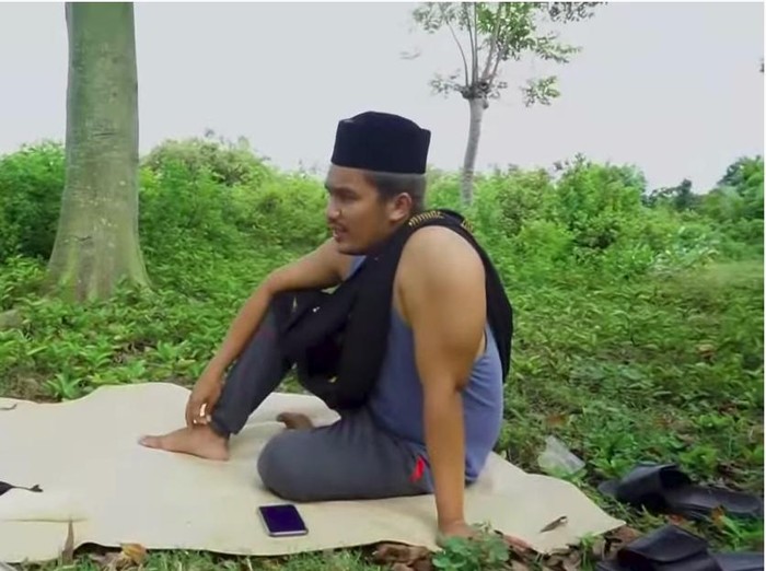 Nodiewakgenk Nodiewakgenk dituduh pura-pura miskin.