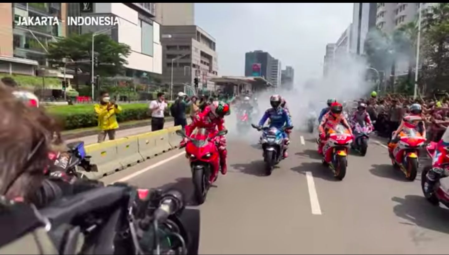 Parade pebalap MotoGP di Jakarta