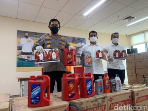 Polri Ungkap Pemalsuan Oli Berbagai Merek di Jakut-Tangerang