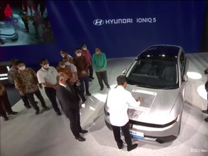 Terungkap! Ini Mobil Listrik Pertama Buatan RI