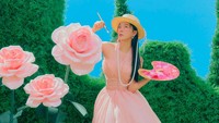 Setelah sebelumnya tampil sebagai balerina di teaser calmato, kini Red Velvet tampil beda. Foto: (dok. SM Entertainment)