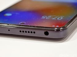 Unboxing Redmi Note 11 Pro 5G, HP Anyar Xiaomi Harga Rp 4 Jutaan